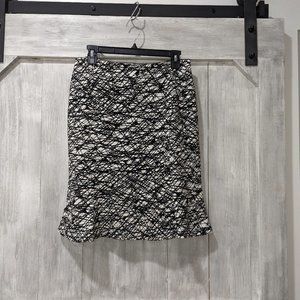 Calvin Klein Black and White Skirt Size 2